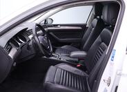 Volkswagen Passat 12