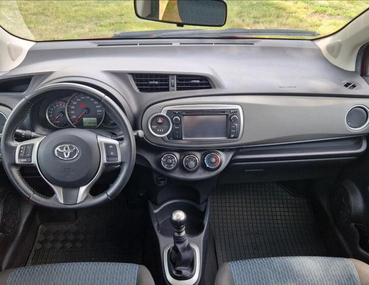 Toyota Yaris 22