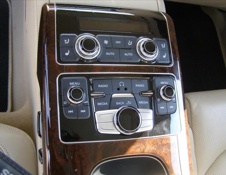 Audi A8 25