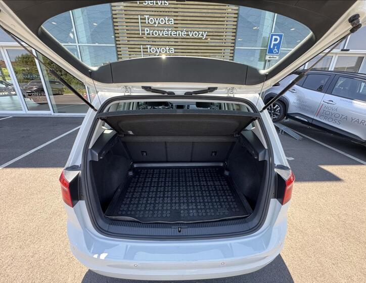 Volkswagen Golf 12