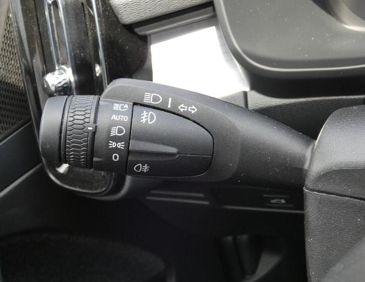 Volvo XC40 10