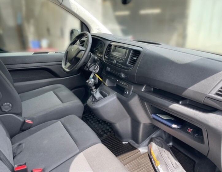 Peugeot Expert 9
