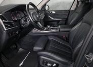 BMW X7 11