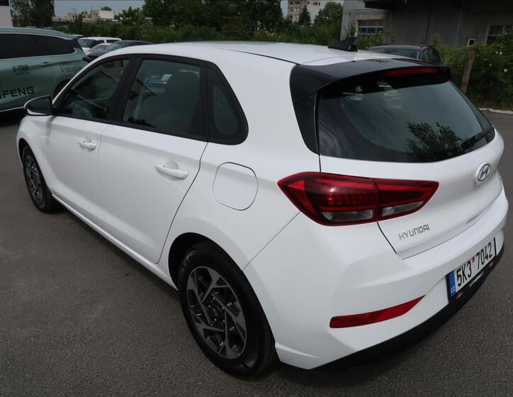 Hyundai i30 4