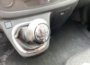 Opel Vivaro 21