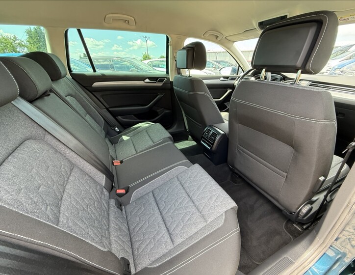 Volkswagen Passat 34