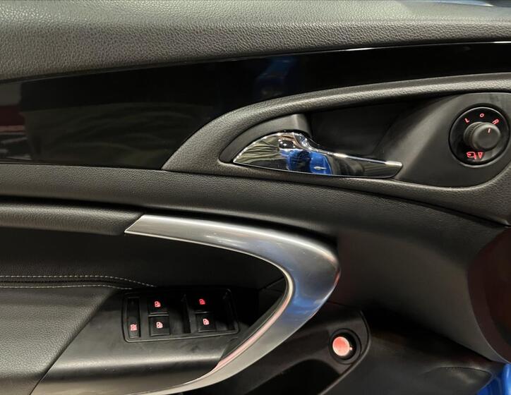 Opel Insignia 12