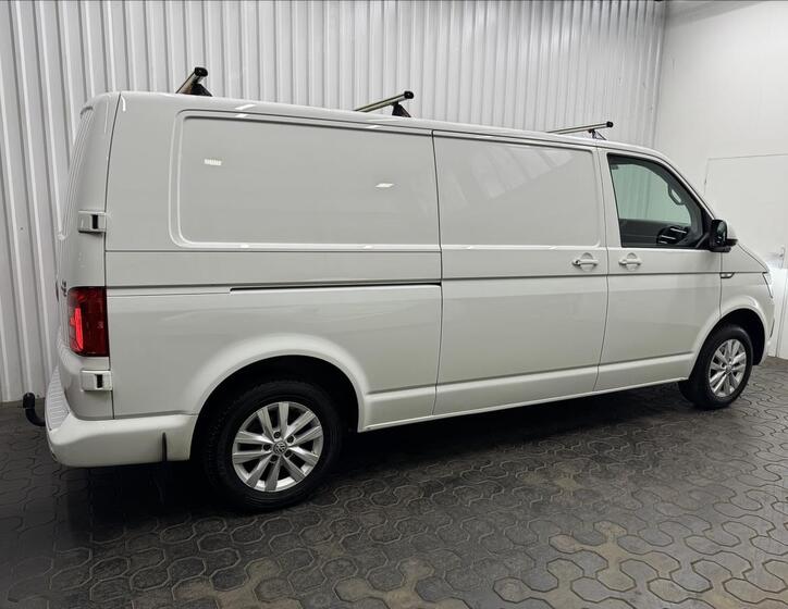 Volkswagen Transporter 9