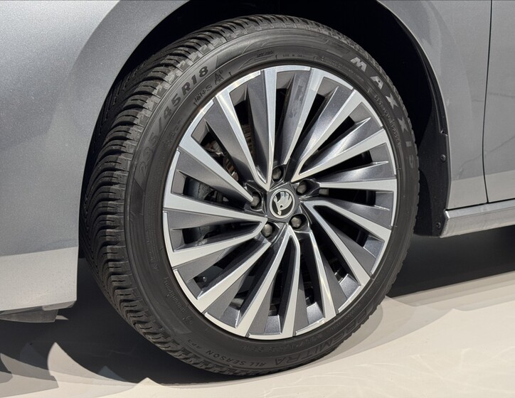 Škoda Superb 7