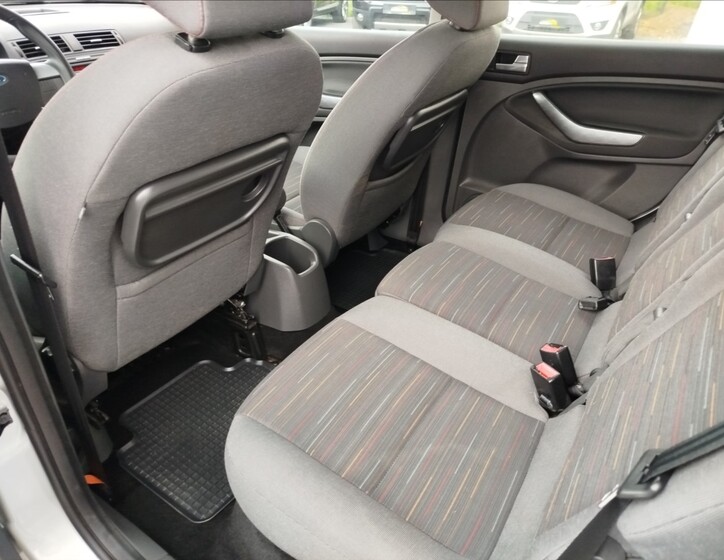 Ford C-MAX 23