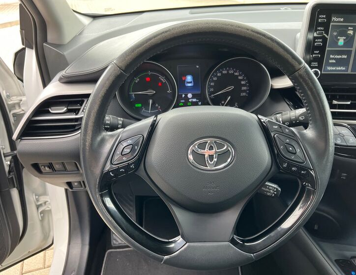Toyota C-HR 23