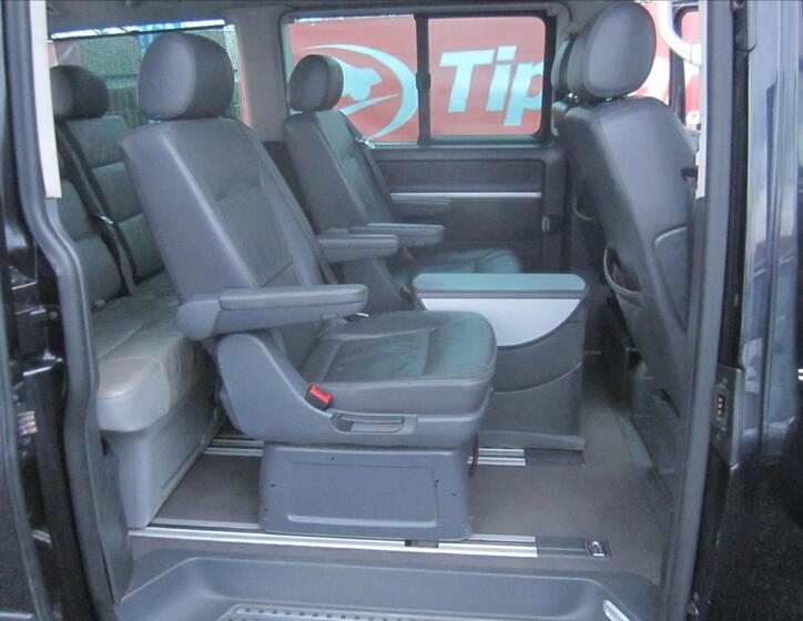 Volkswagen Multivan 31