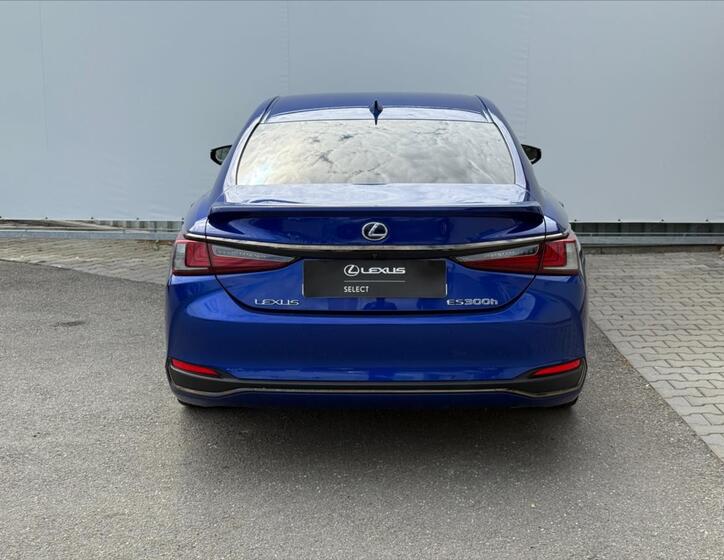 Lexus ES 300h 5
