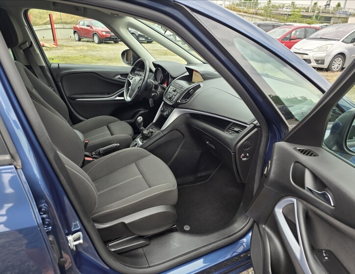 Opel Zafira 14