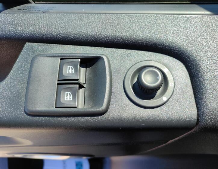 Renault Trafic 23