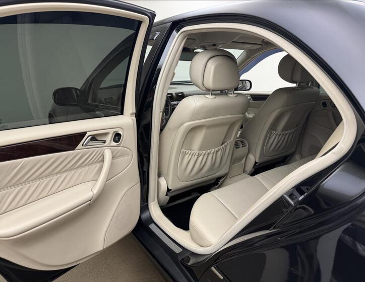 Mercedes-Benz Třídy C 27