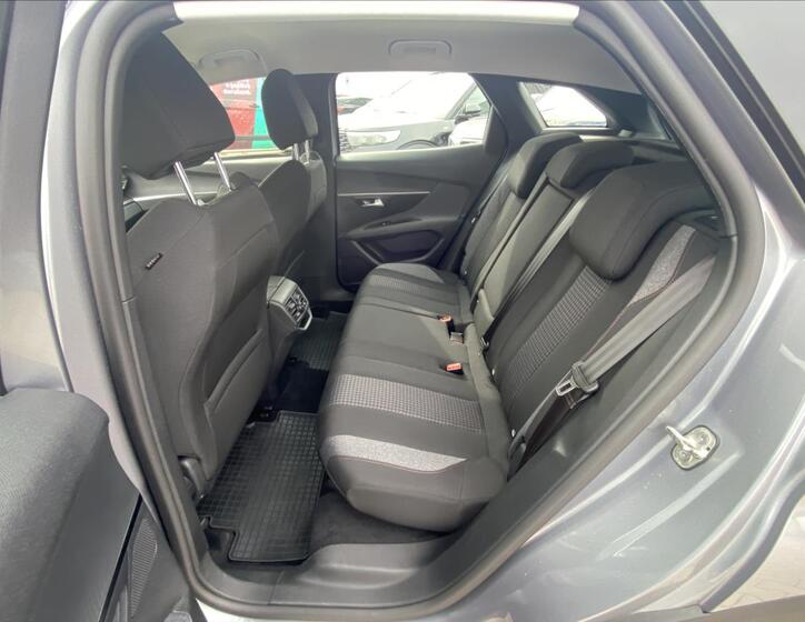 Peugeot 3008 13