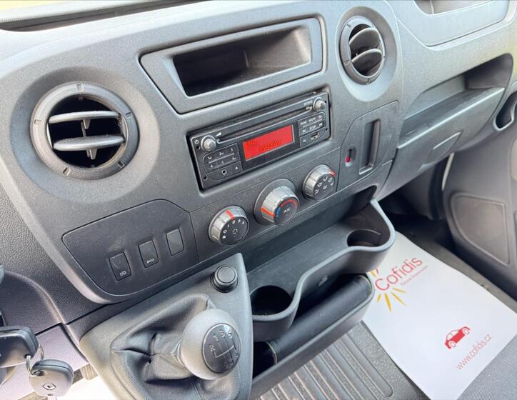 Renault Master 17