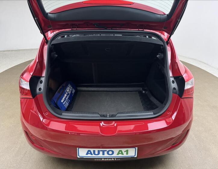 Hyundai i30 28