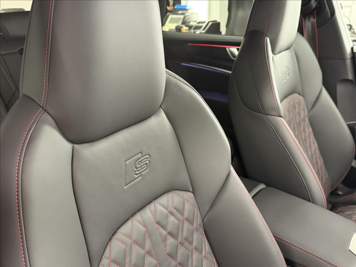 Audi S7