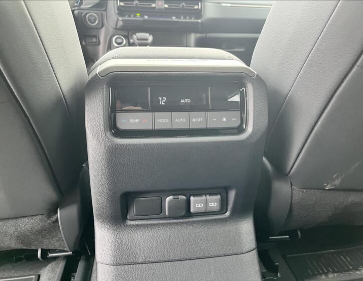 Toyota Land Cruiser 14
