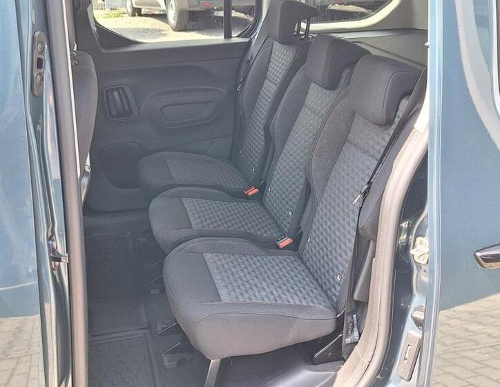 Peugeot Rifter 14