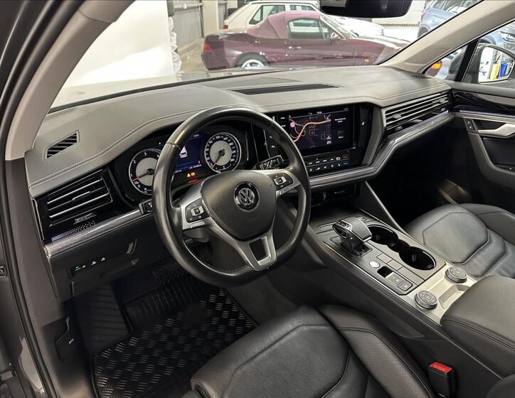 Volkswagen Touareg 6
