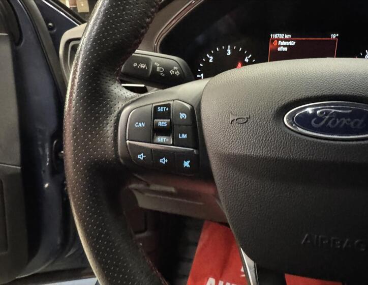 Ford Focus 23