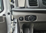 Ford Transit 8