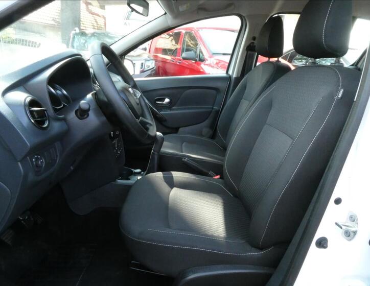 Dacia Sandero 16
