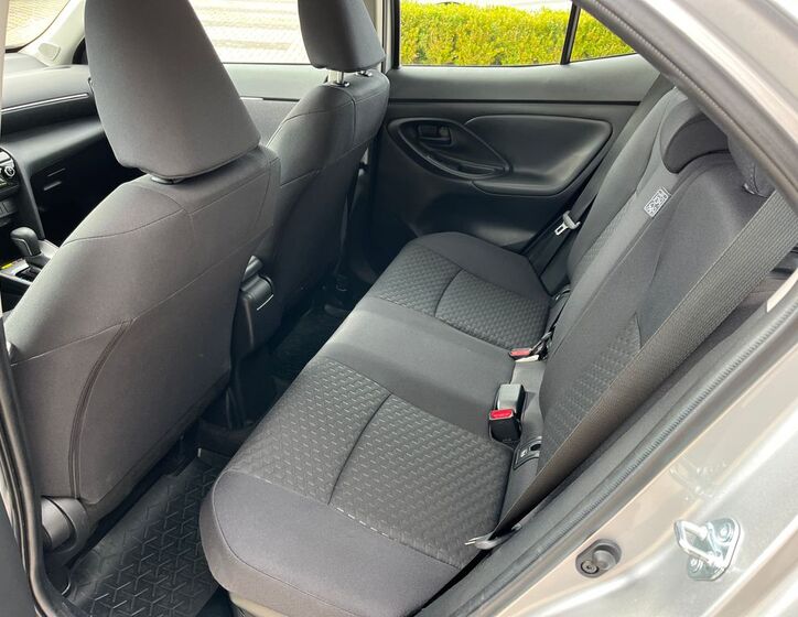 Toyota Yaris Cross 15