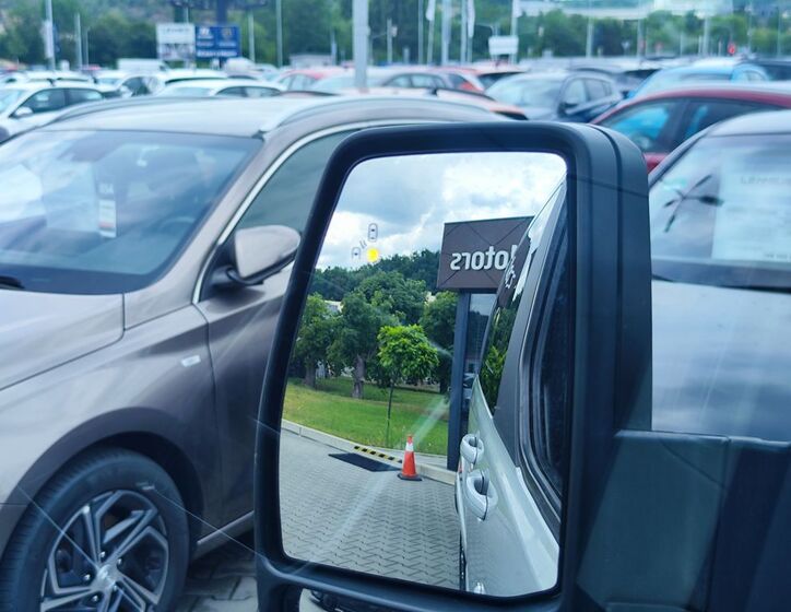 Ford Tourneo Custom 17