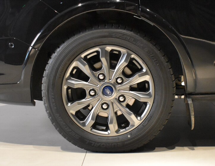 Ford Tourneo Custom 7