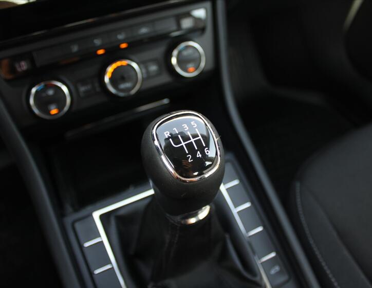Škoda Superb 20
