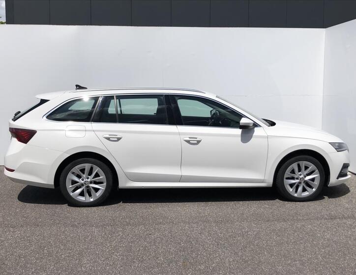 Škoda Octavia 10