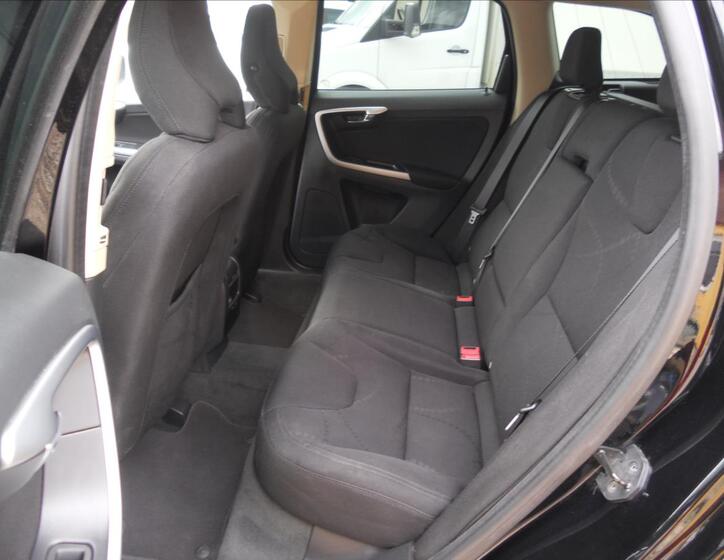 Volvo XC60 16