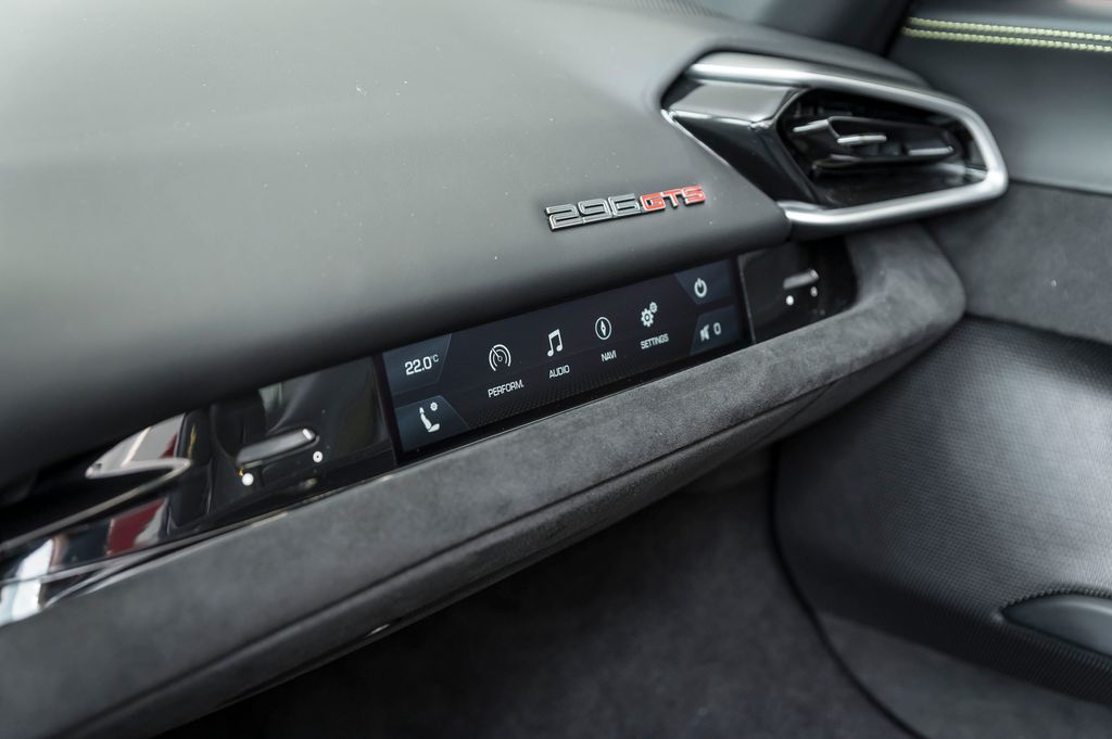 Ferrari 296 GTS