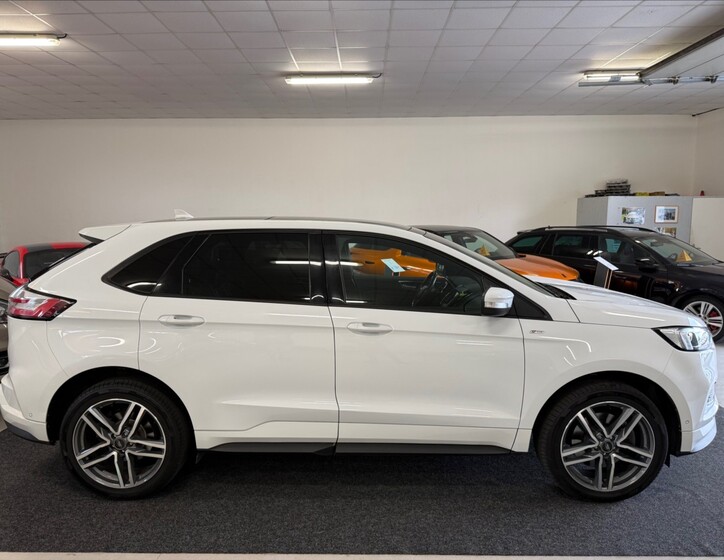 Ford Edge 4