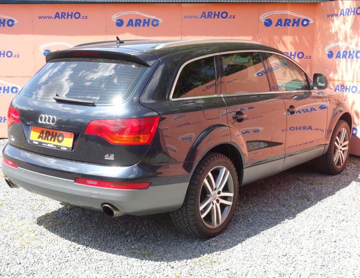 Audi Q7 7