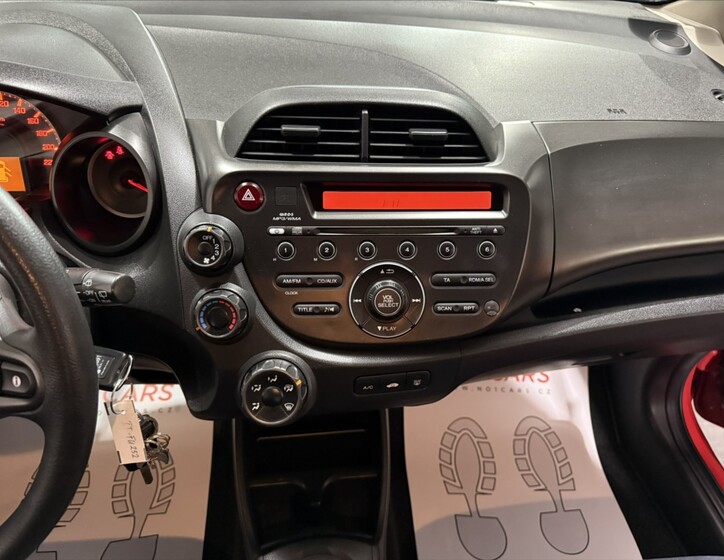 Honda Jazz 18