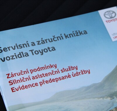 Toyota Yaris 23