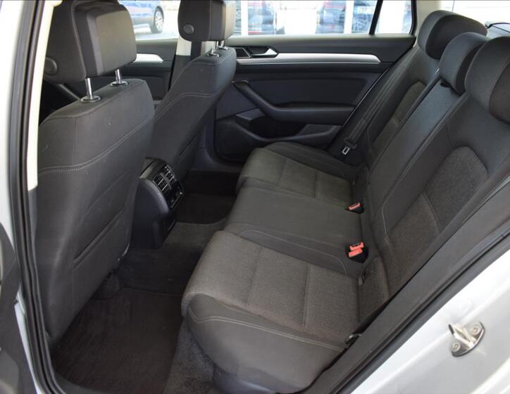 Volkswagen Passat 17