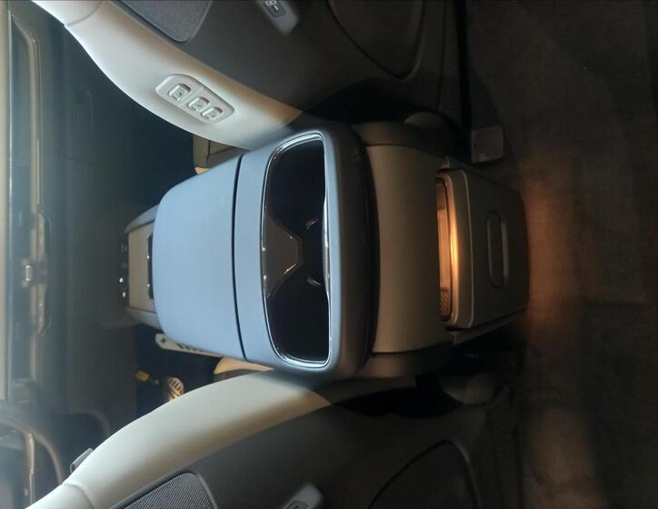 KIA EV9 12