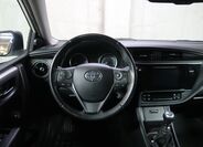Toyota Corolla 16