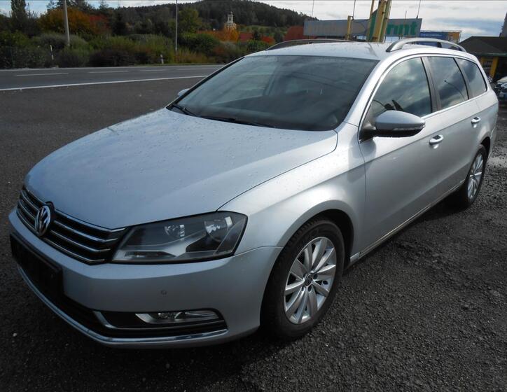 Volkswagen Passat 1