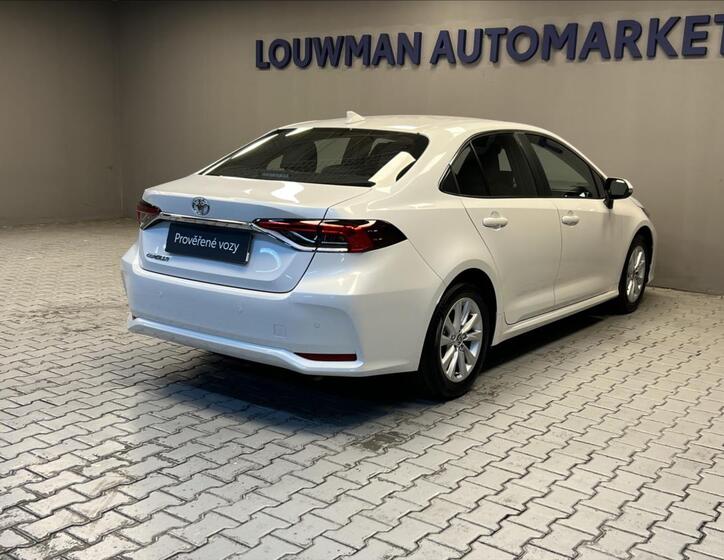 Toyota Corolla 2