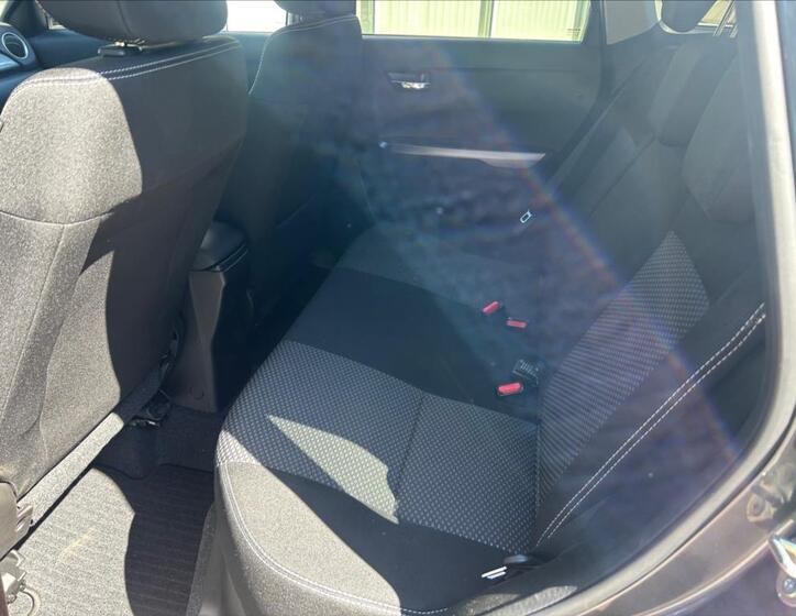 Suzuki Vitara 9