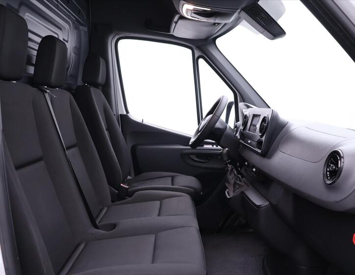 Mercedes-Benz Sprinter 12