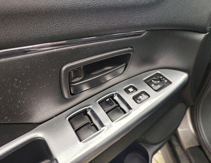 Mitsubishi ASX 20
