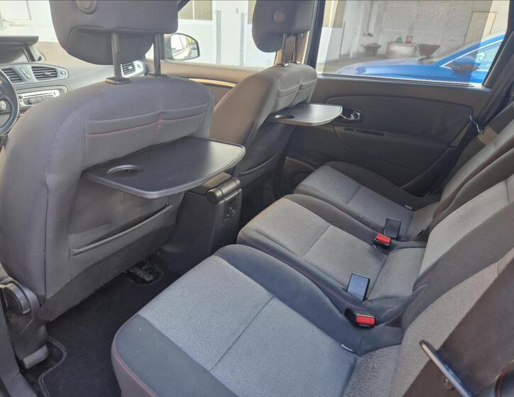 Renault Grand Scénic 15